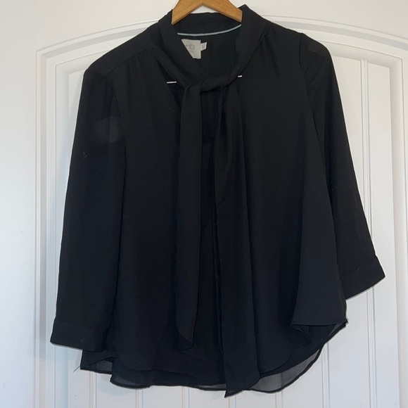 Anthropologie HD in Paris Blouse with tie Size 0 - Picture 1 of 7